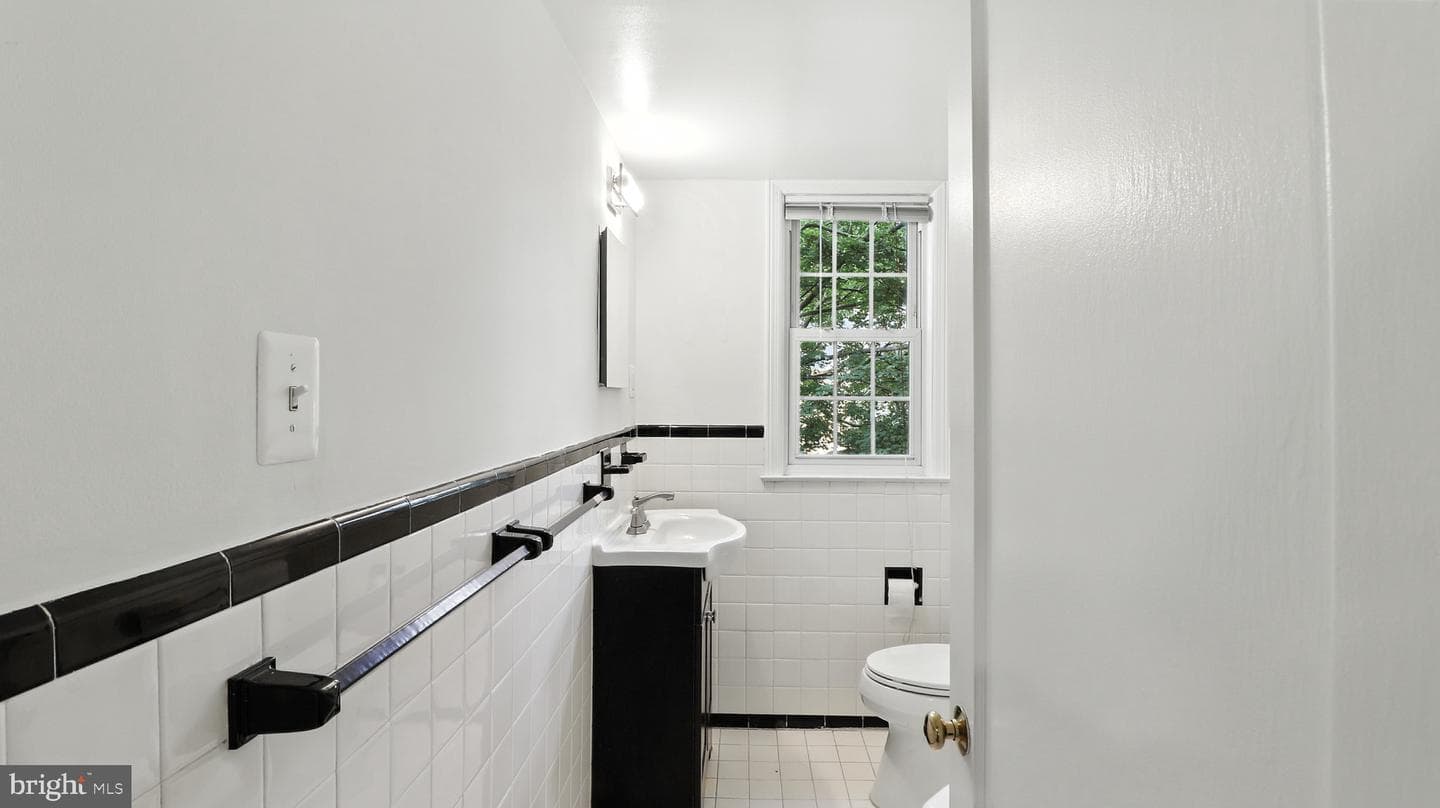 2211 Washington Avenue #201-W photo 23