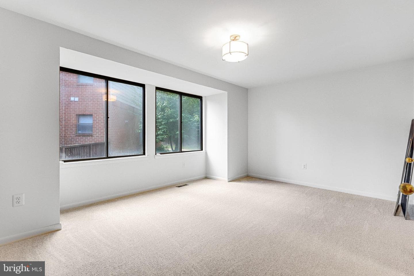 5201 King Charles Way #2-20 photo 27