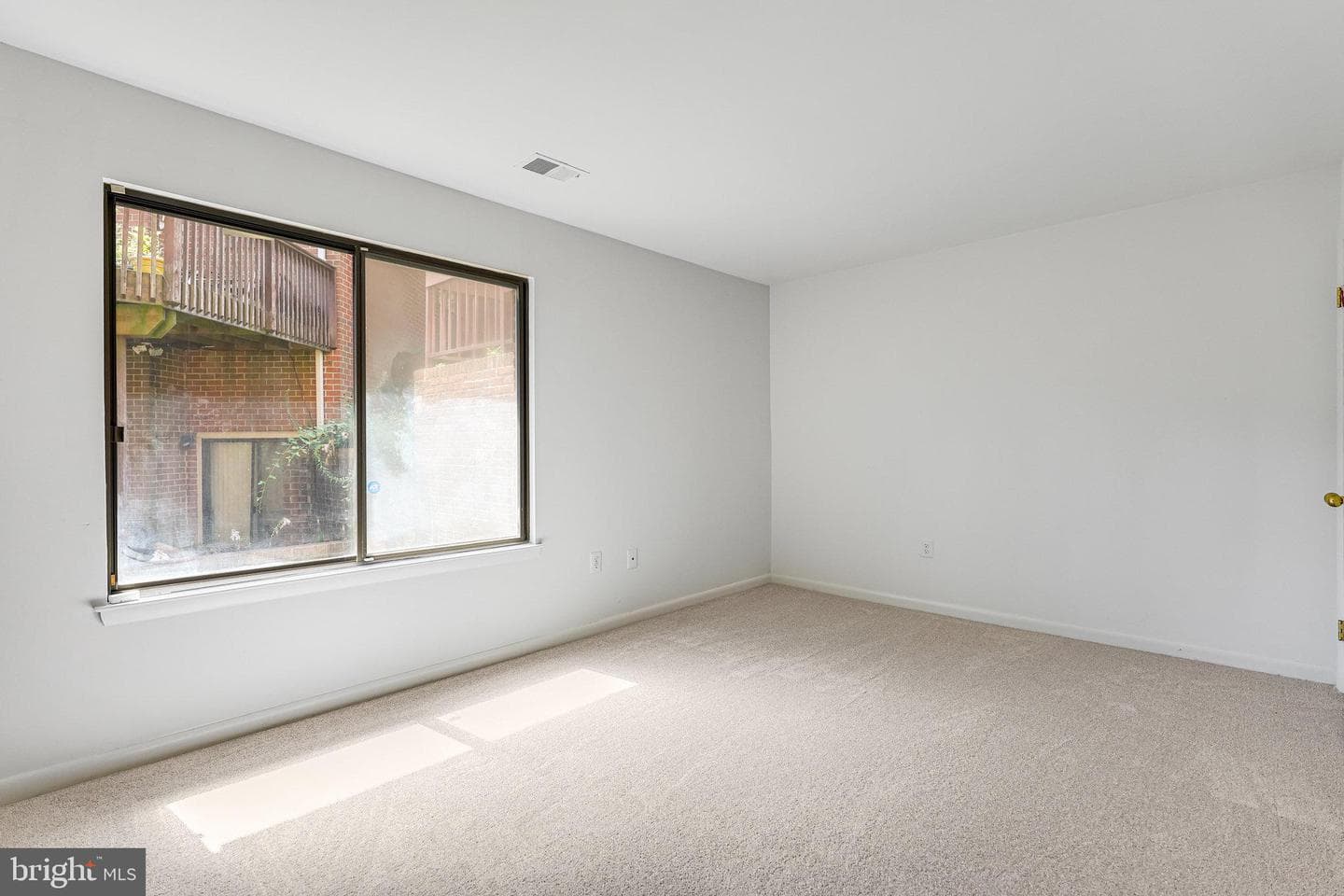 5201 King Charles Way #2-20 photo 31