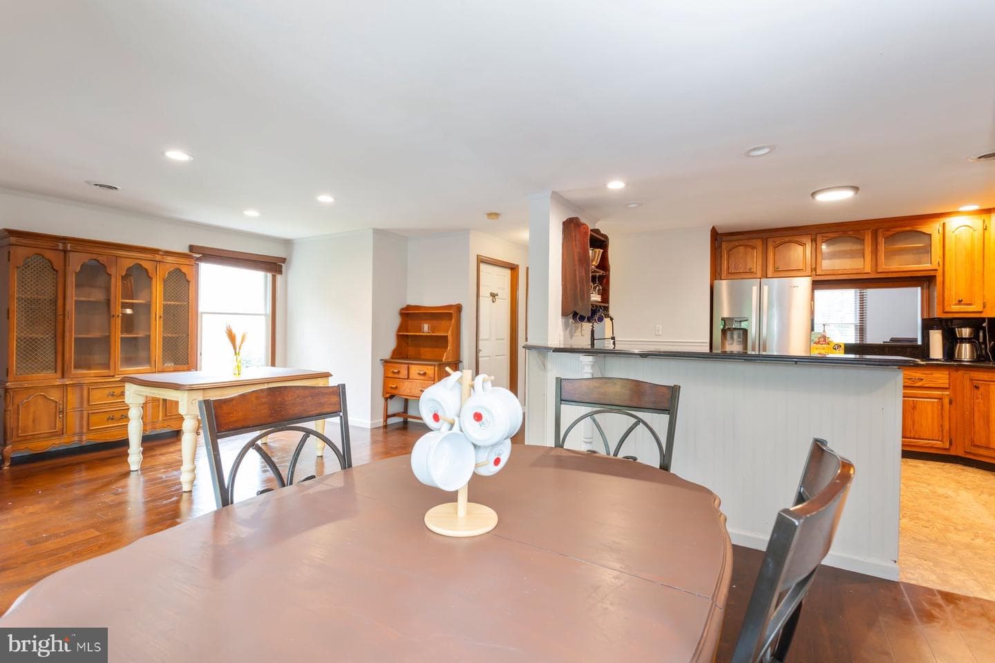 713 Anderson Street photo 7