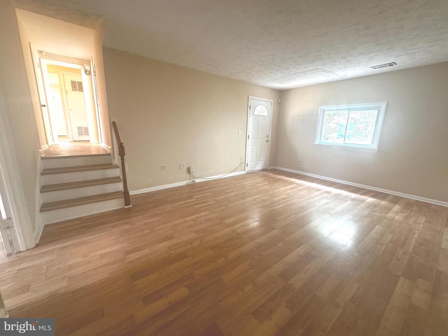 350 Howard Avenue photo 5