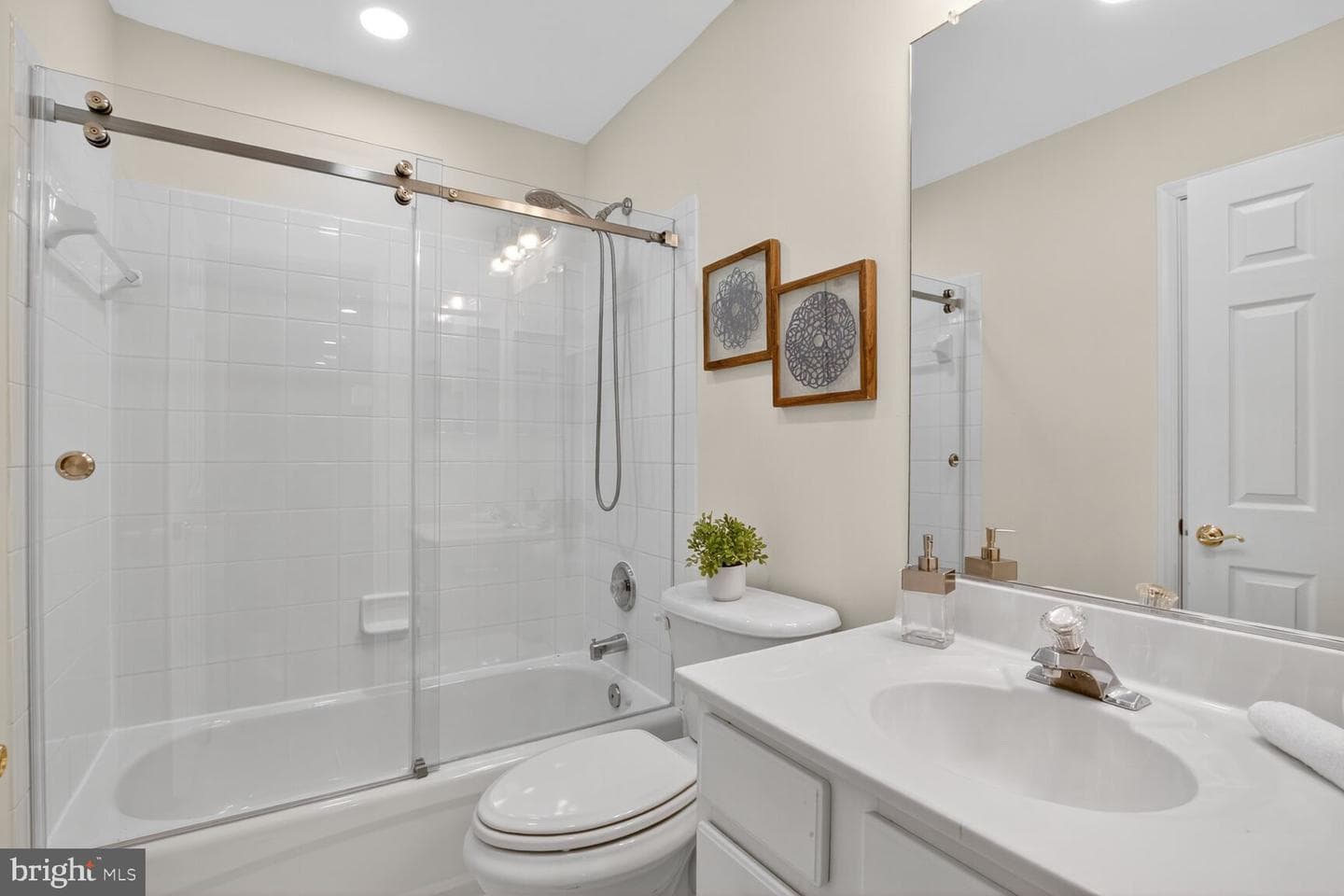14040 Natia Manor Drive photo 20