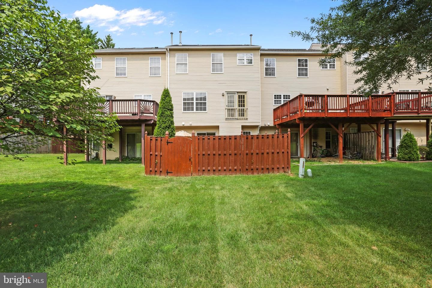 2128 Elm Tree Lane photo 36