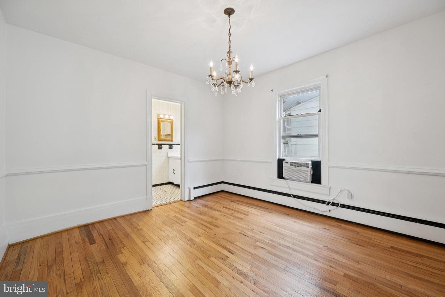 710 Silver Spring Avenue photo 13