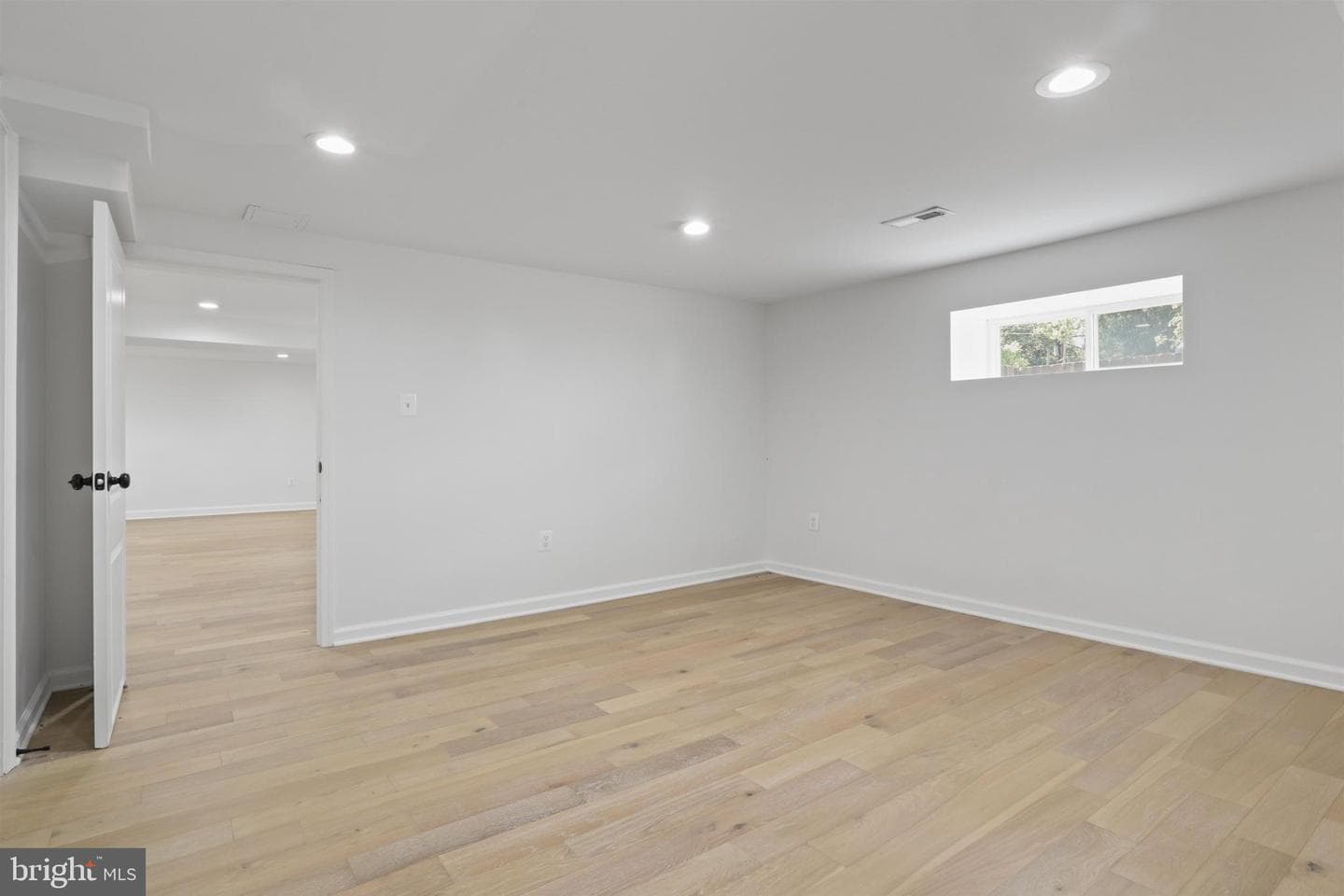 438 Ethan Allen Avenue photo 29