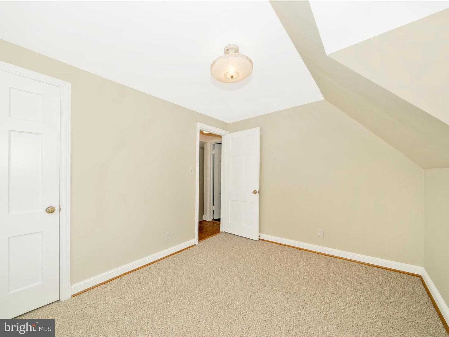 9405 Flower Avenue photo 26