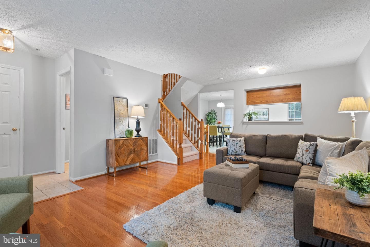 20575 Lowfield Drive photo 2