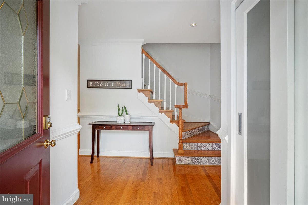 17 Goodport Lane photo 4
