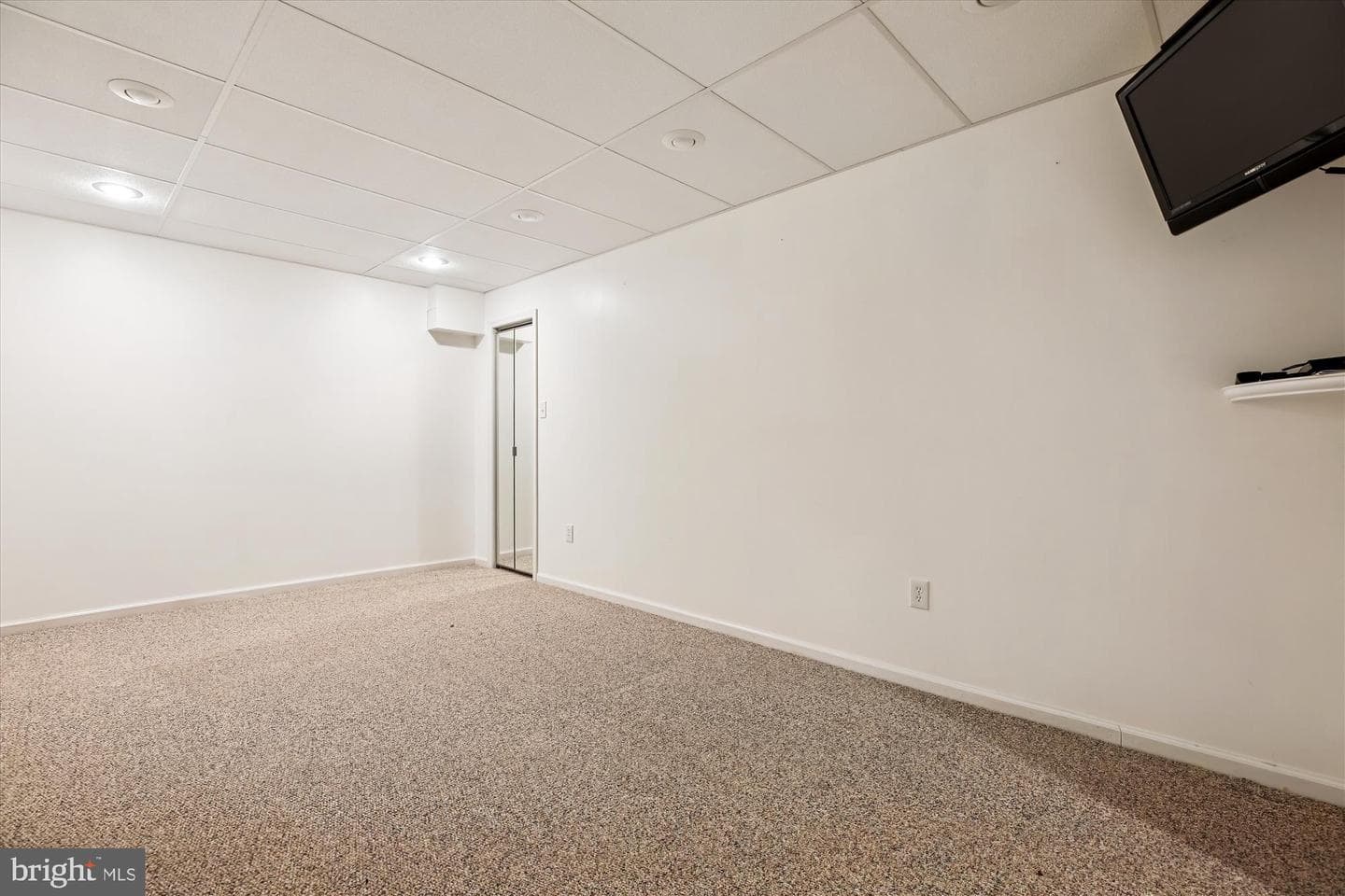 2 Griffith Court photo 65