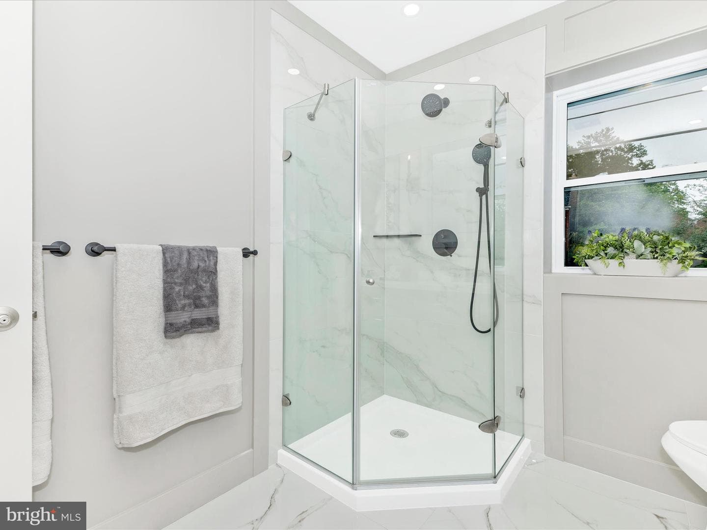 10000 Reddick Drive photo 25