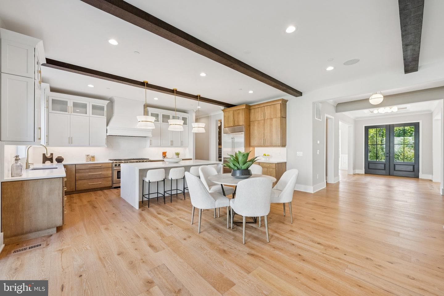 10200 Falls Road photo 19