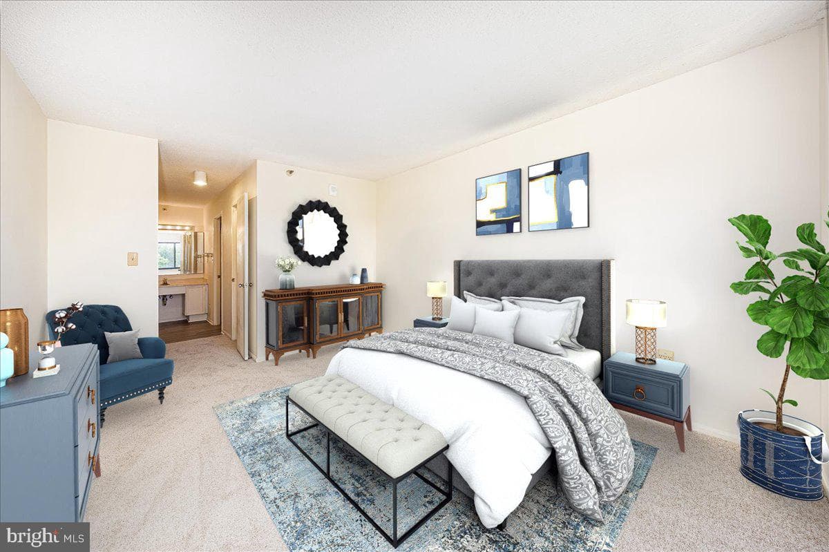 15101 Interlachen Drive #1-807 photo 38
