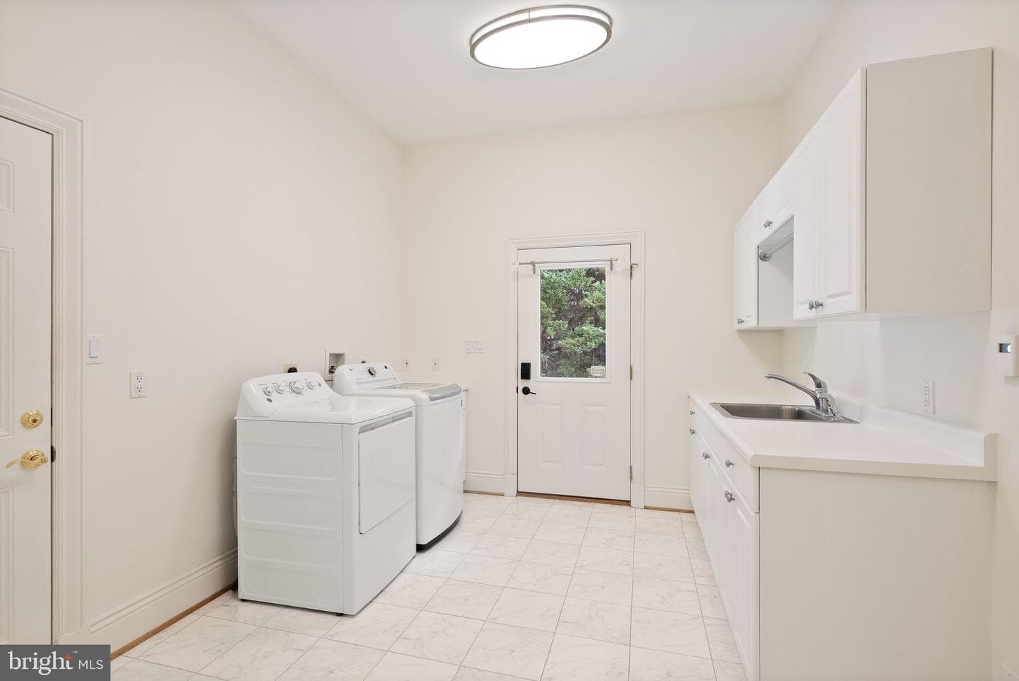 13500 River Road photo 32