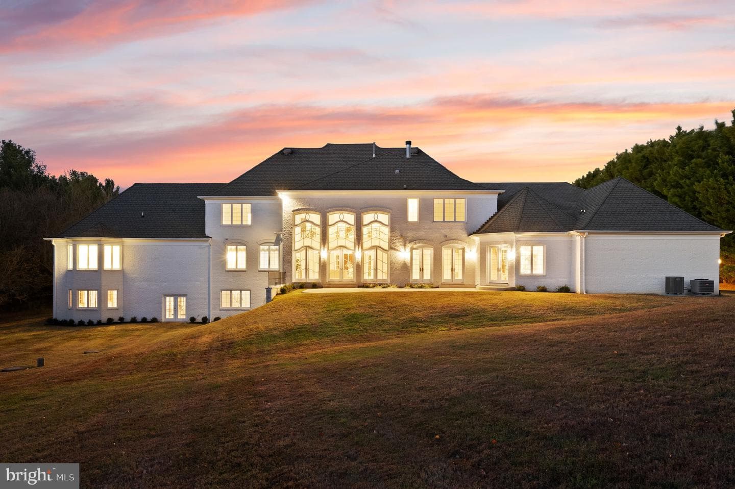 13500 River Road photo 58