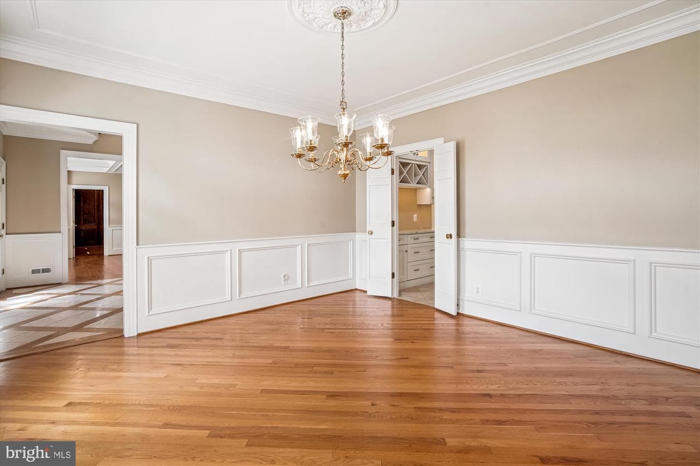 8849 Tuckerman Lane photo 17