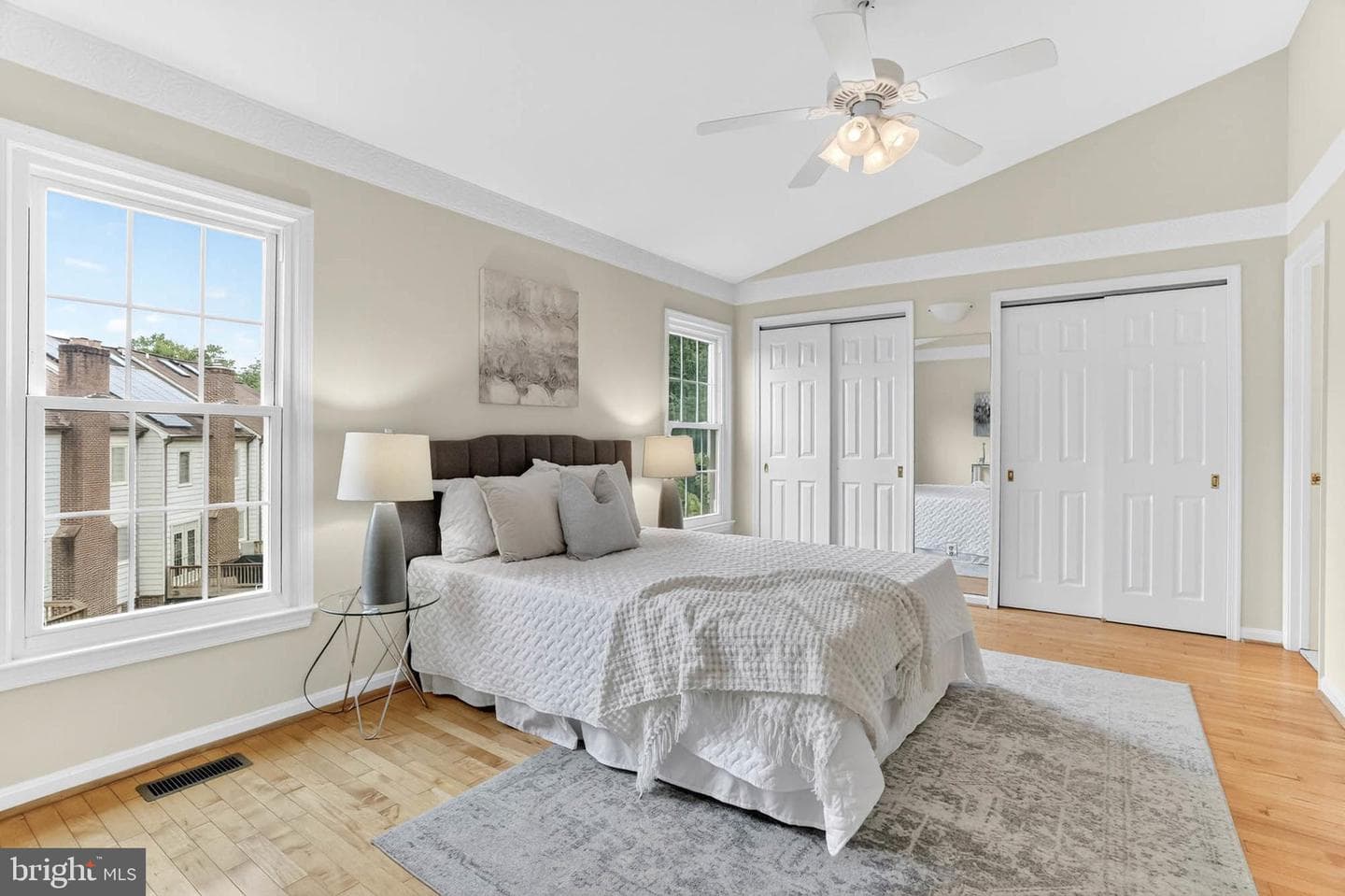 1369 Templeton Place photo 15