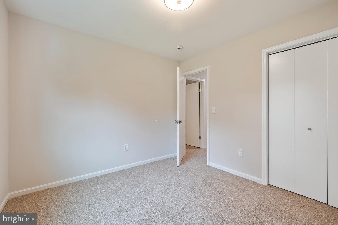 18604 Muncaster Road photo 49