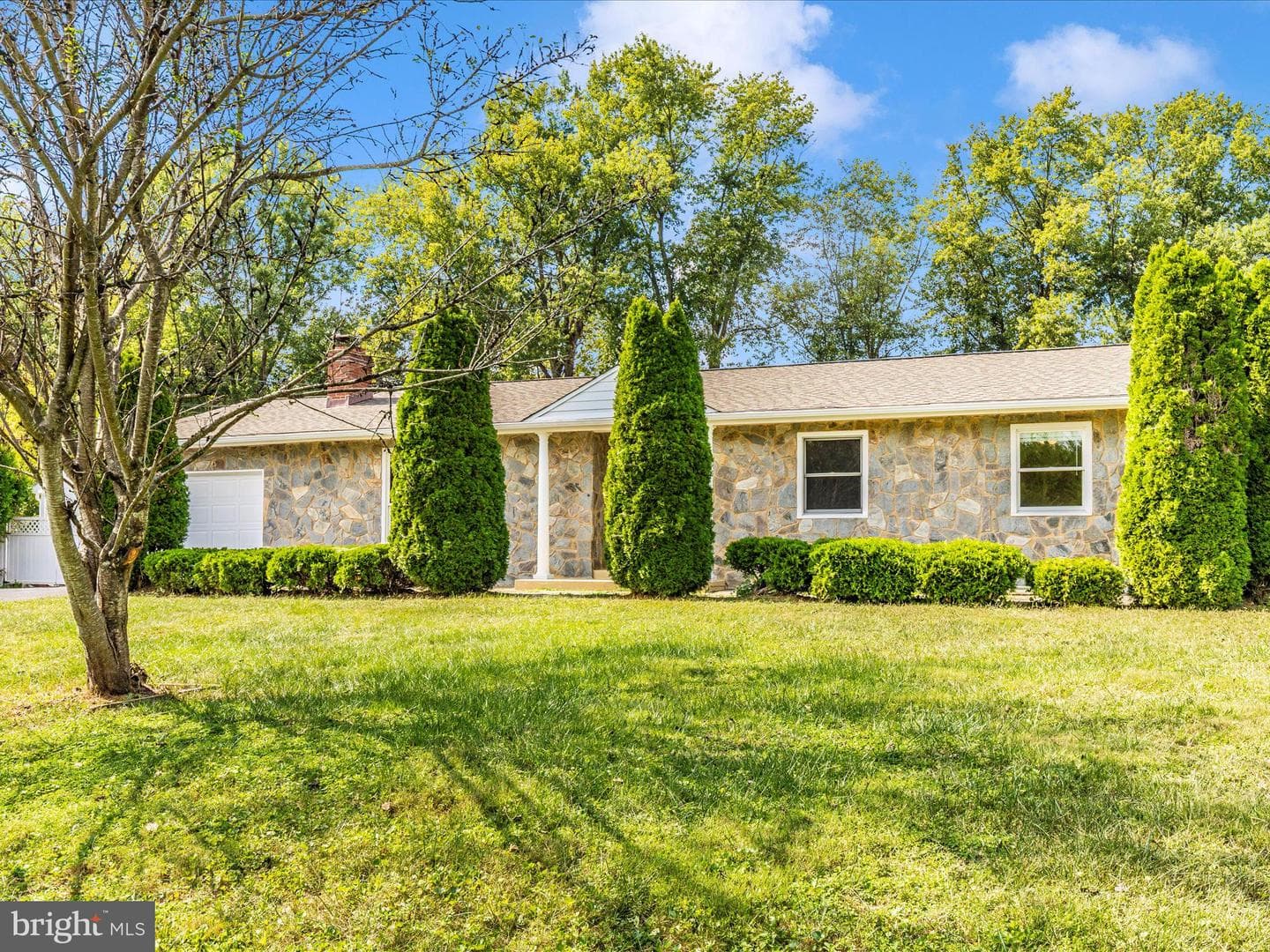 18004 Muncaster Road photo 40