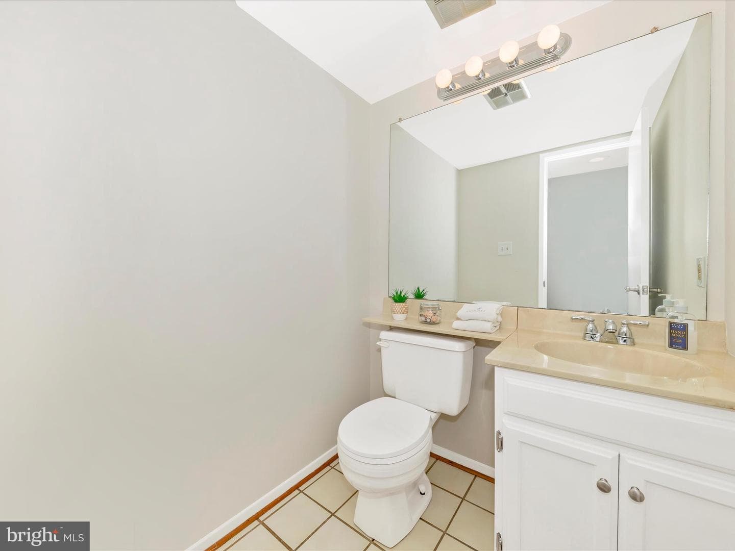 9324 Sparrow Valley Drive photo 19