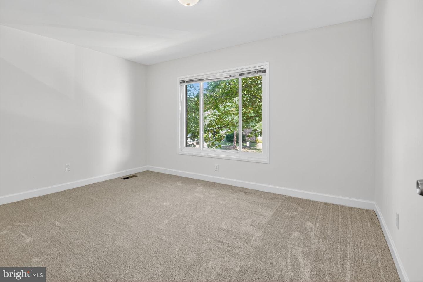 9722 Shadow Oak Drive photo 23