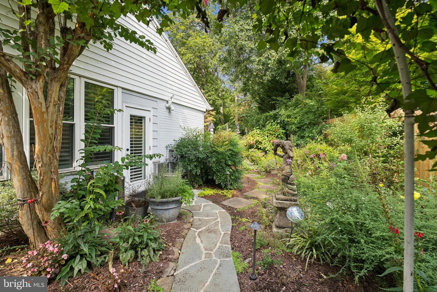 8102 Thoreau Drive photo 41