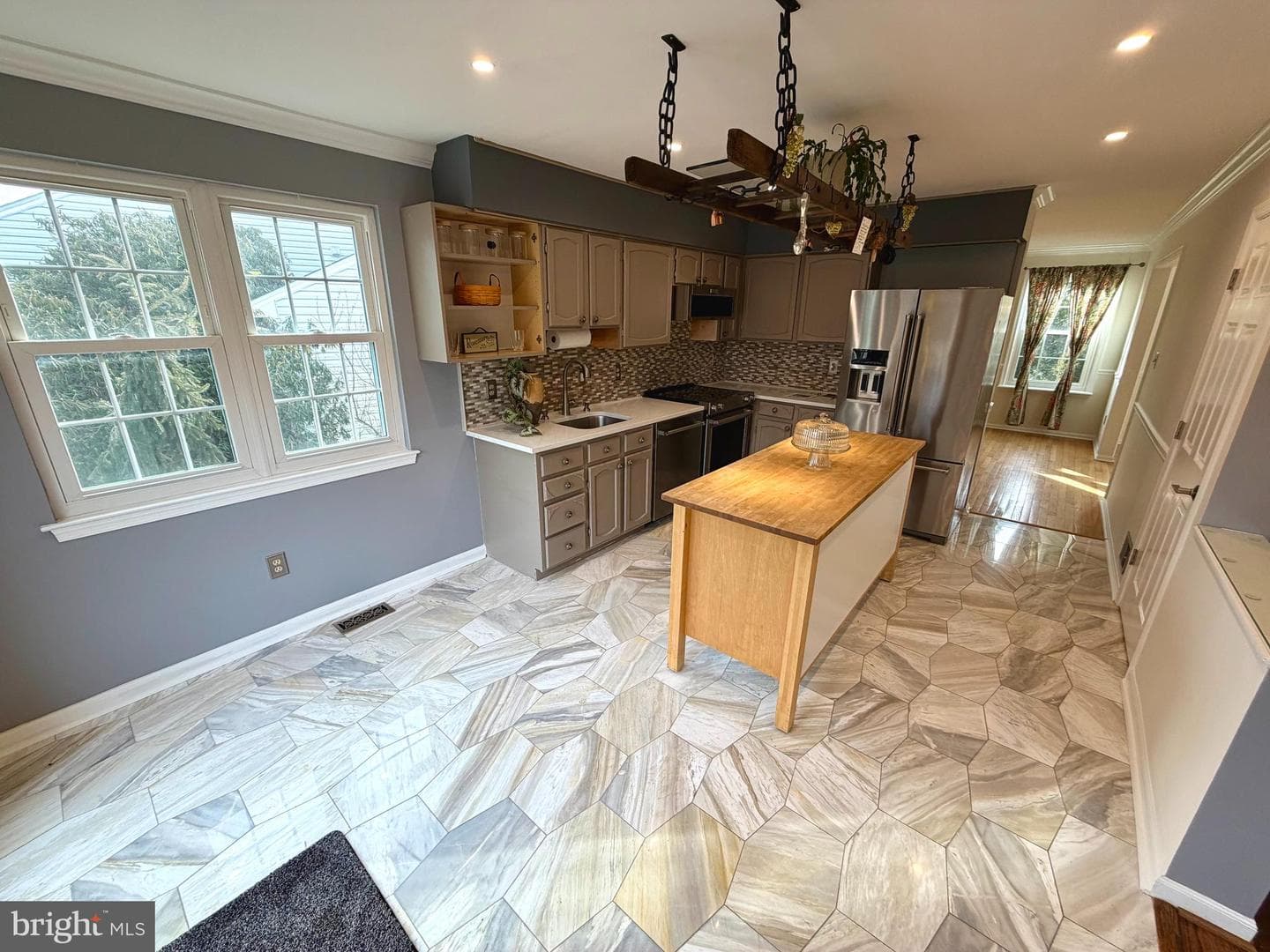 10715 Hunters Chase Lane photo 5