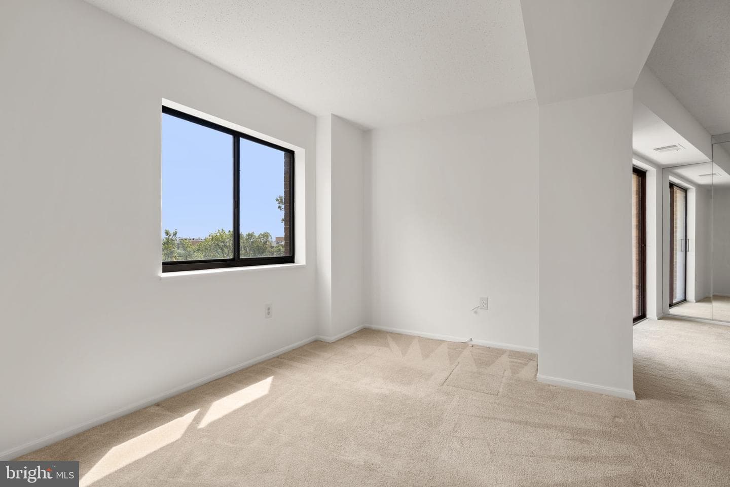 15100 Interlachen Drive #4-918 photo 8