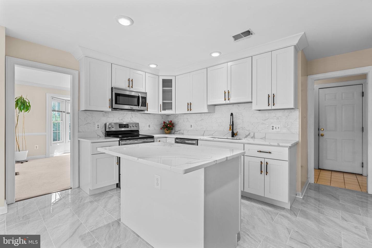 14907 Meanderwood Lane photo 10