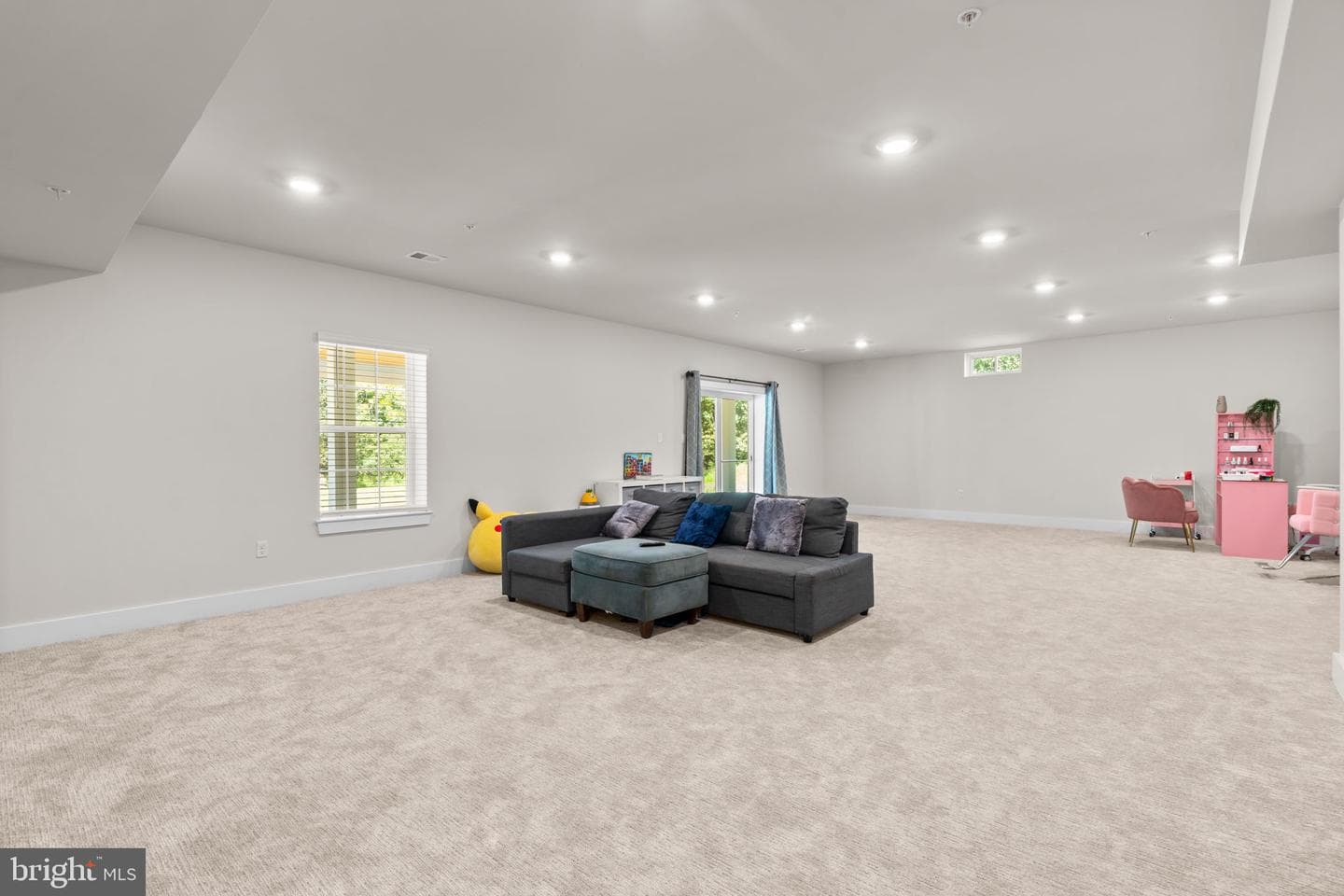 21708 Woodfield Road photo 52