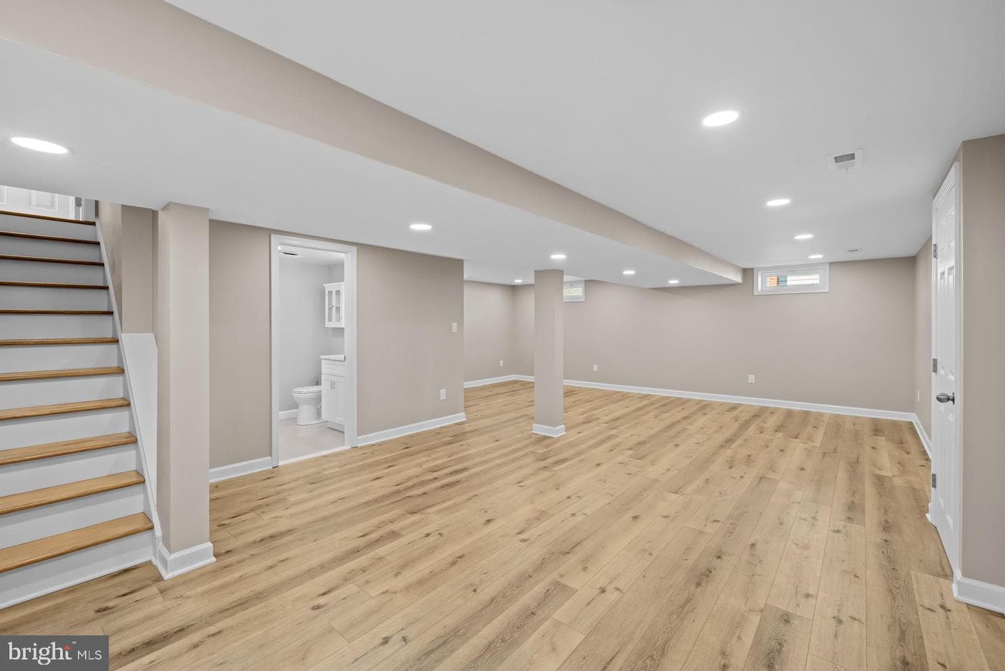 1019 Scott Avenue photo 30
