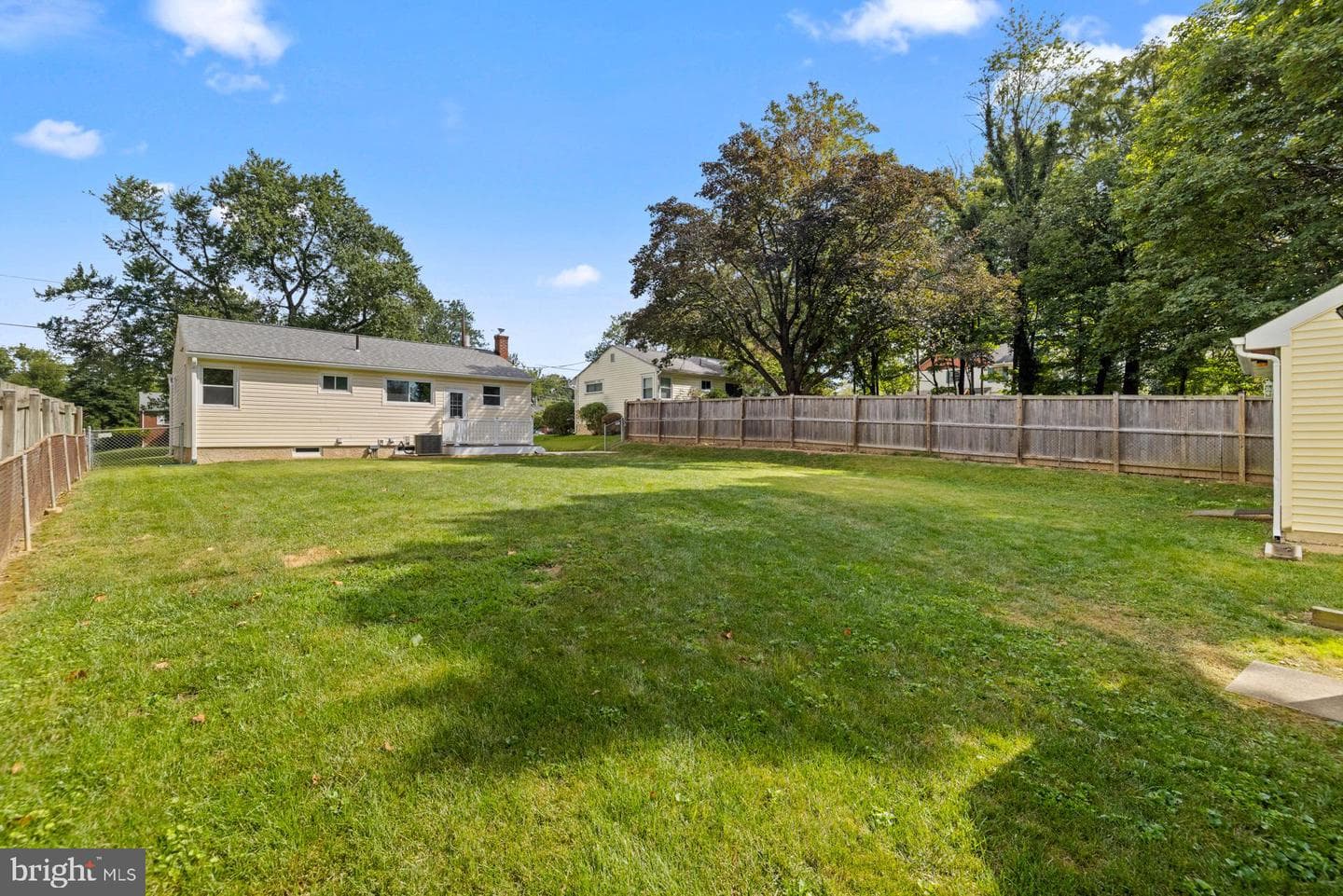 1019 Scott Avenue photo 44