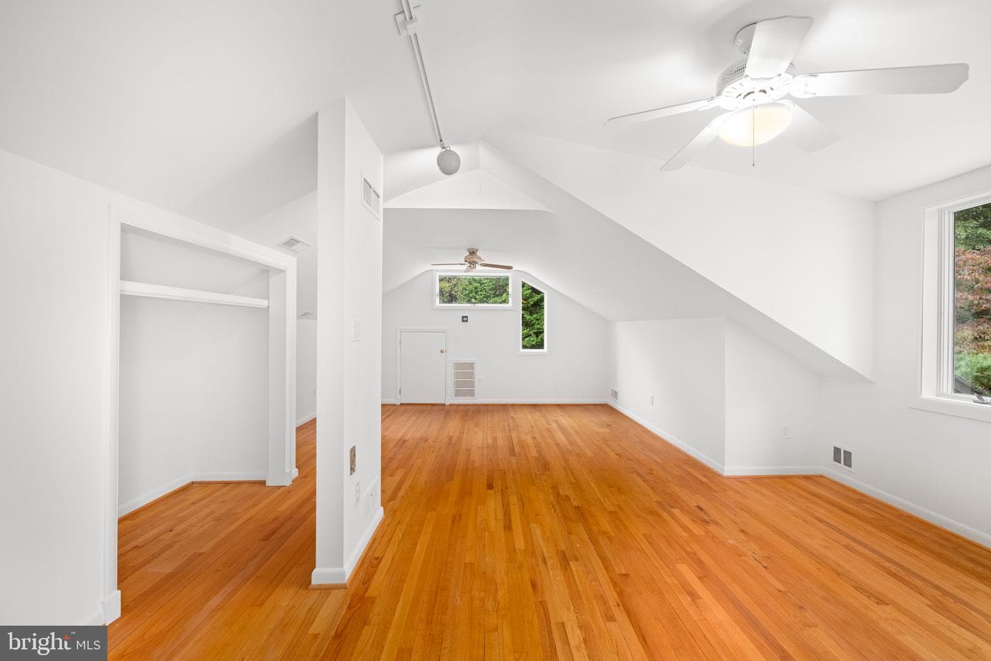 5505 Pembroke Terrace photo 21