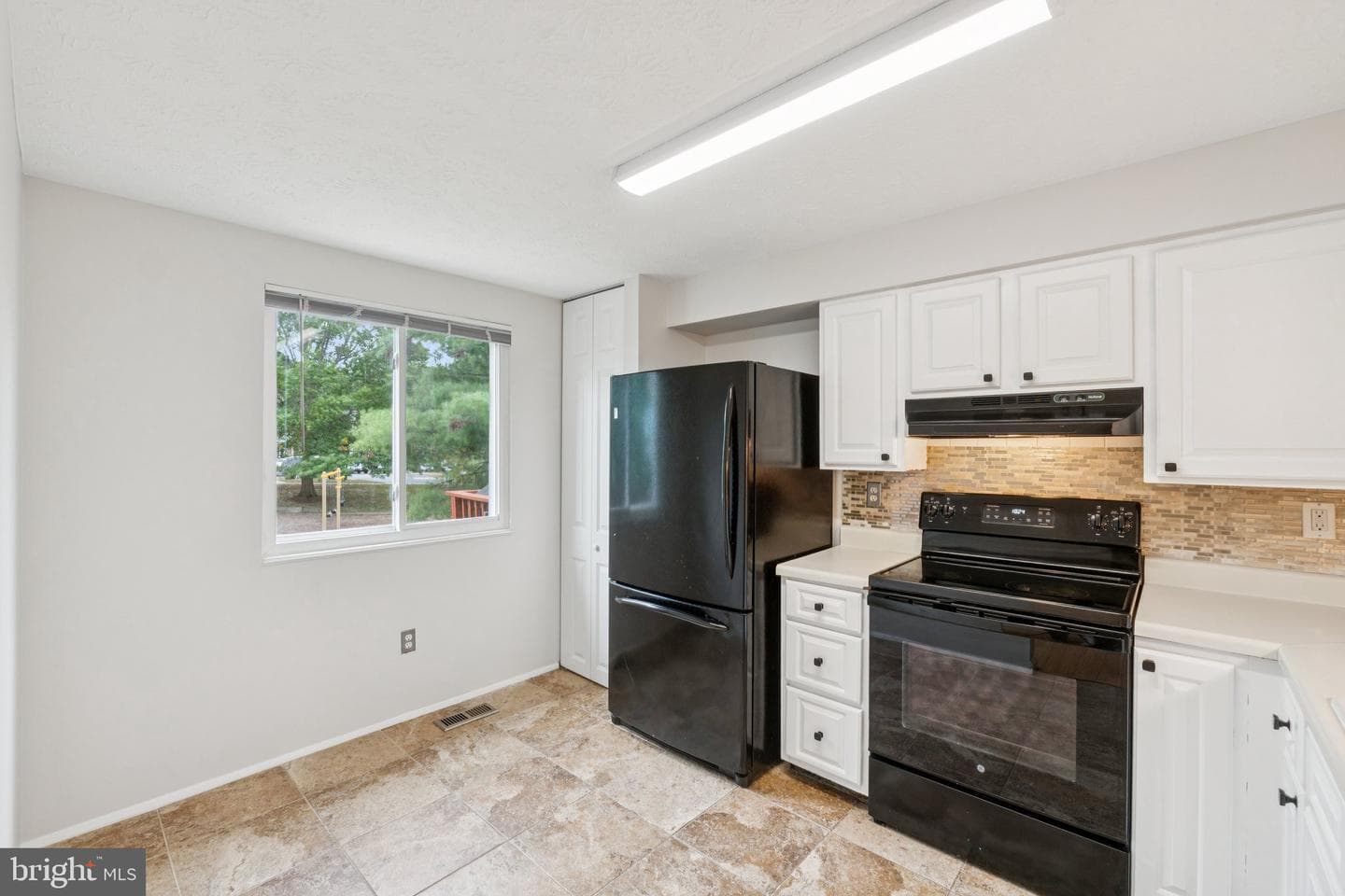4243 Dunwood Terrace photo 10