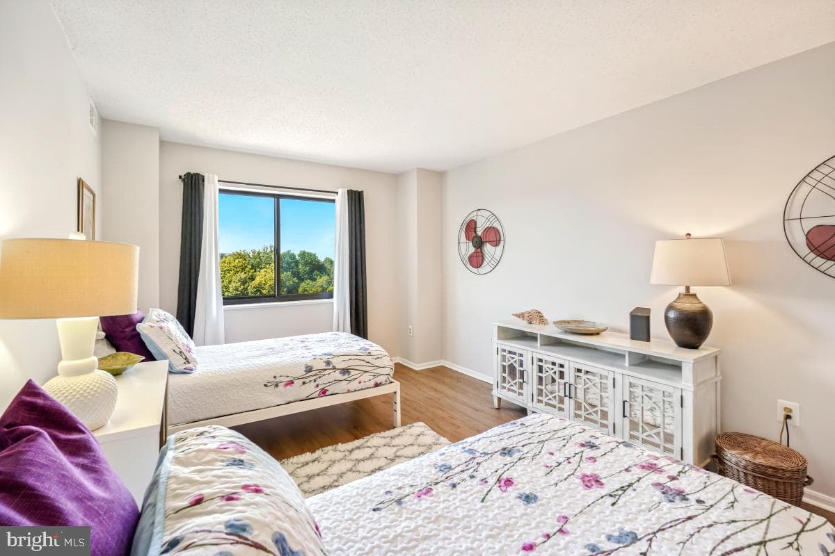 15100 Interlachen Drive #4-1021 photo 24