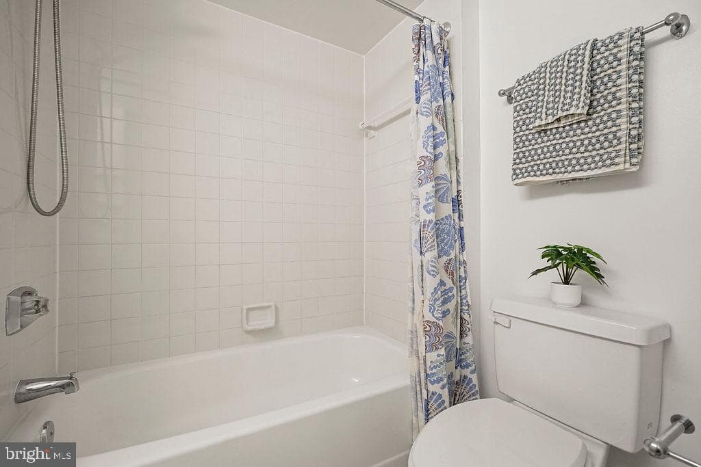 10101 Grosvenor Place #1004 photo 20