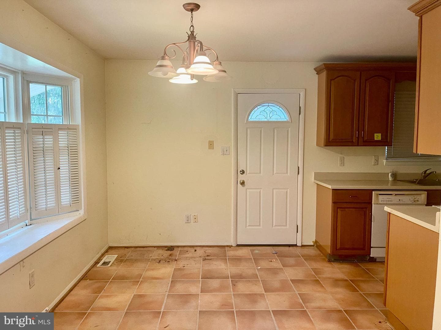 24320 Log House Road photo 6