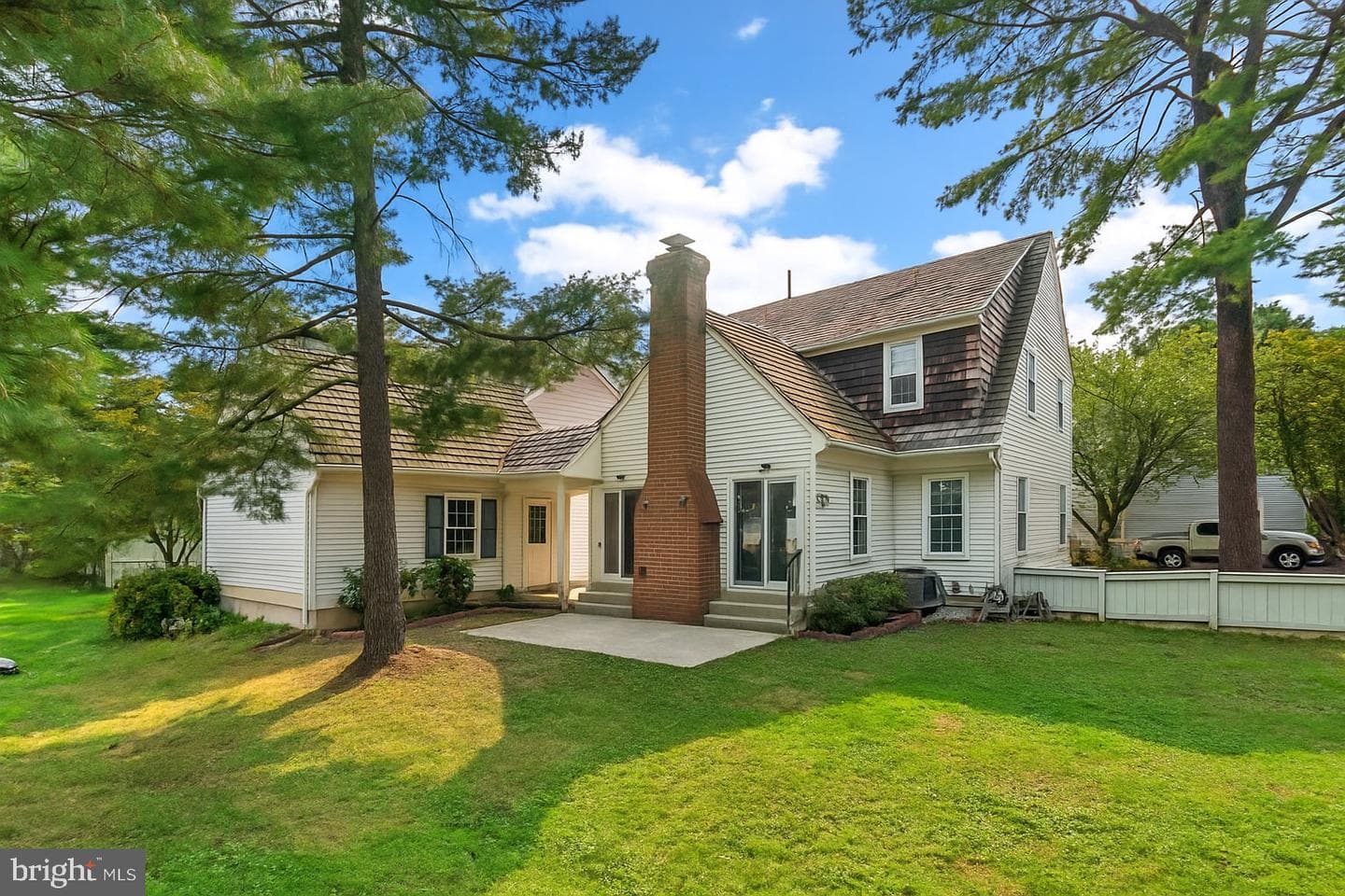 312 Fairgrove Terrace photo 14