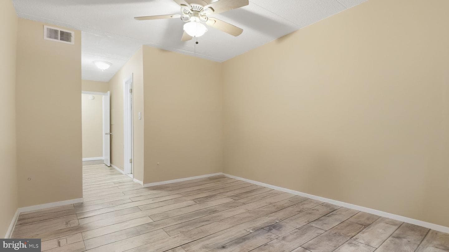 3301 Hewitt Avenue #204 photo 20