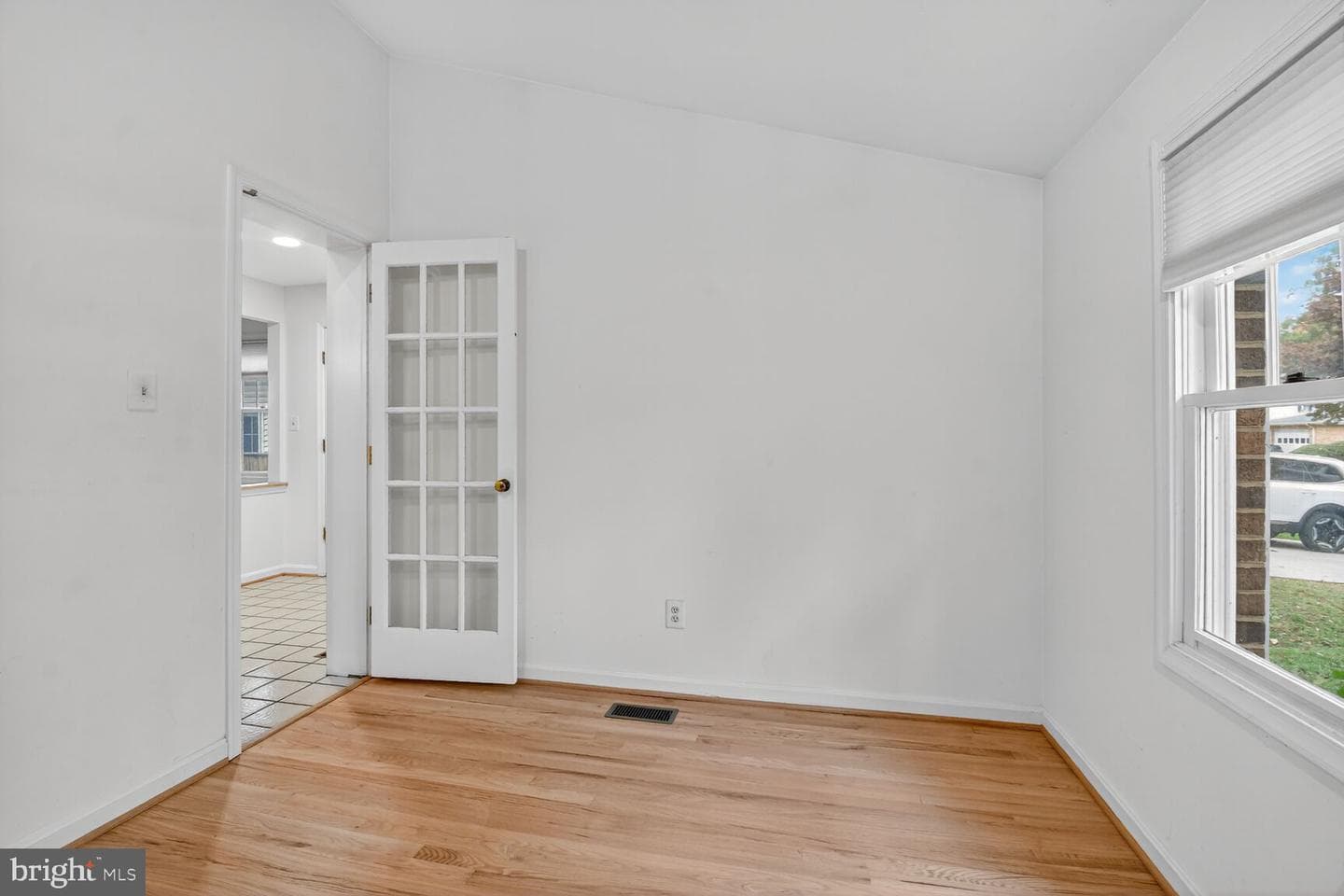 11902 Bernard Drive photo 23