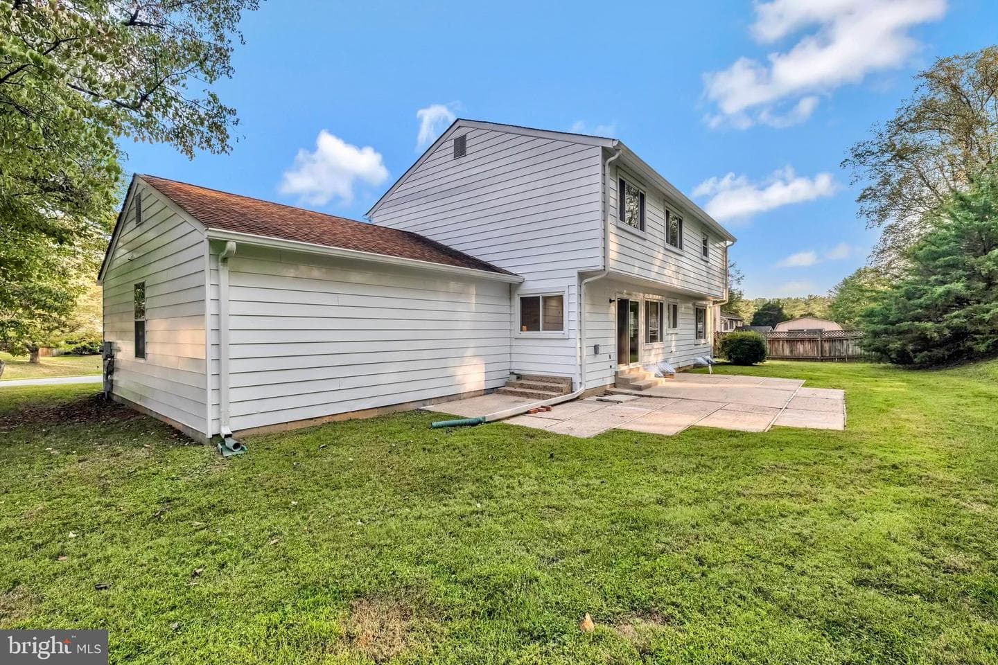 17724 Garrett Drive photo 5