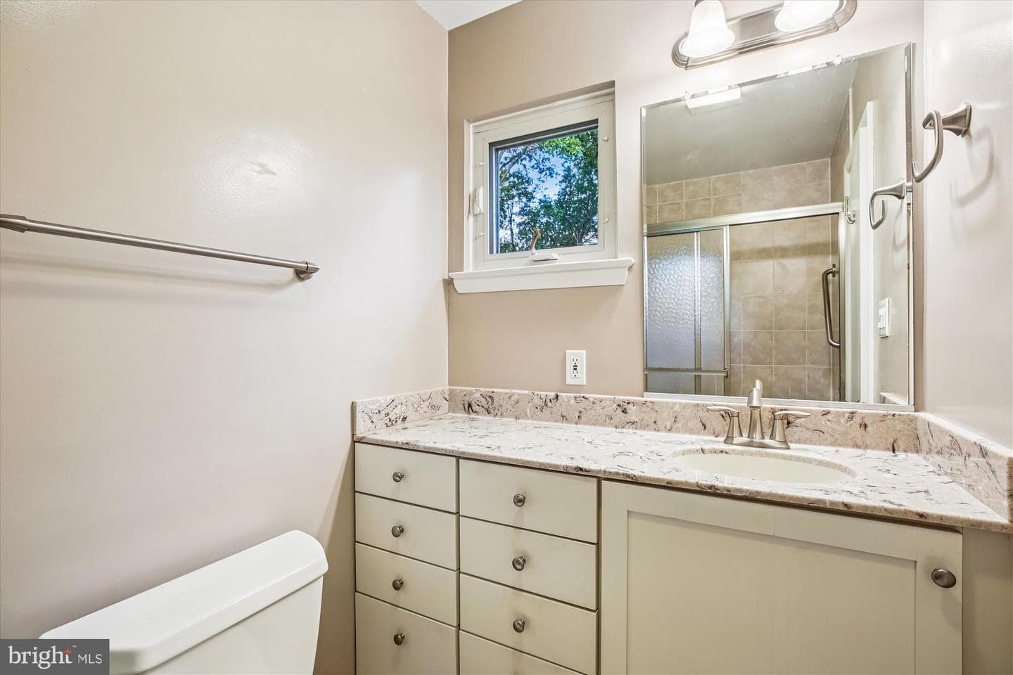 16800 Baederwood Lane photo 24