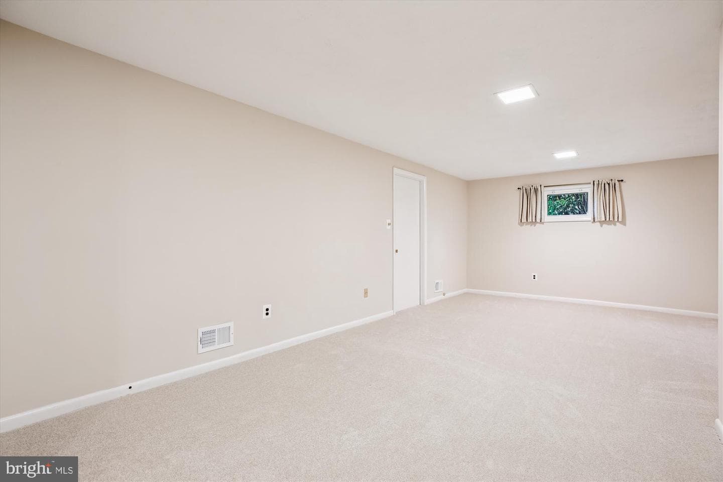 16800 Baederwood Lane photo 30
