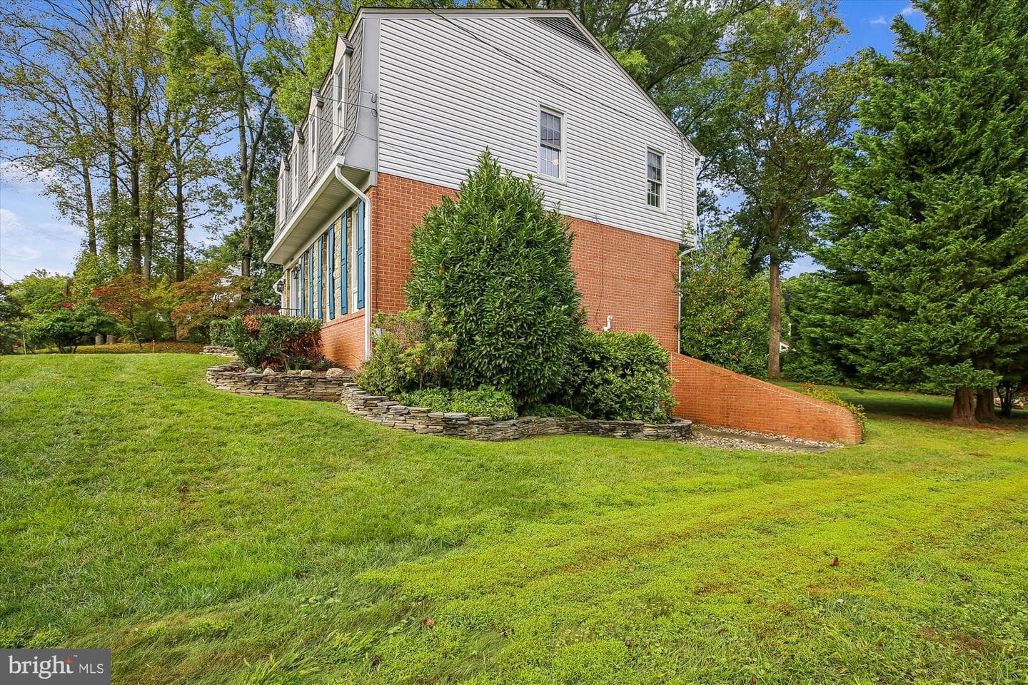 16800 Baederwood Lane photo 52