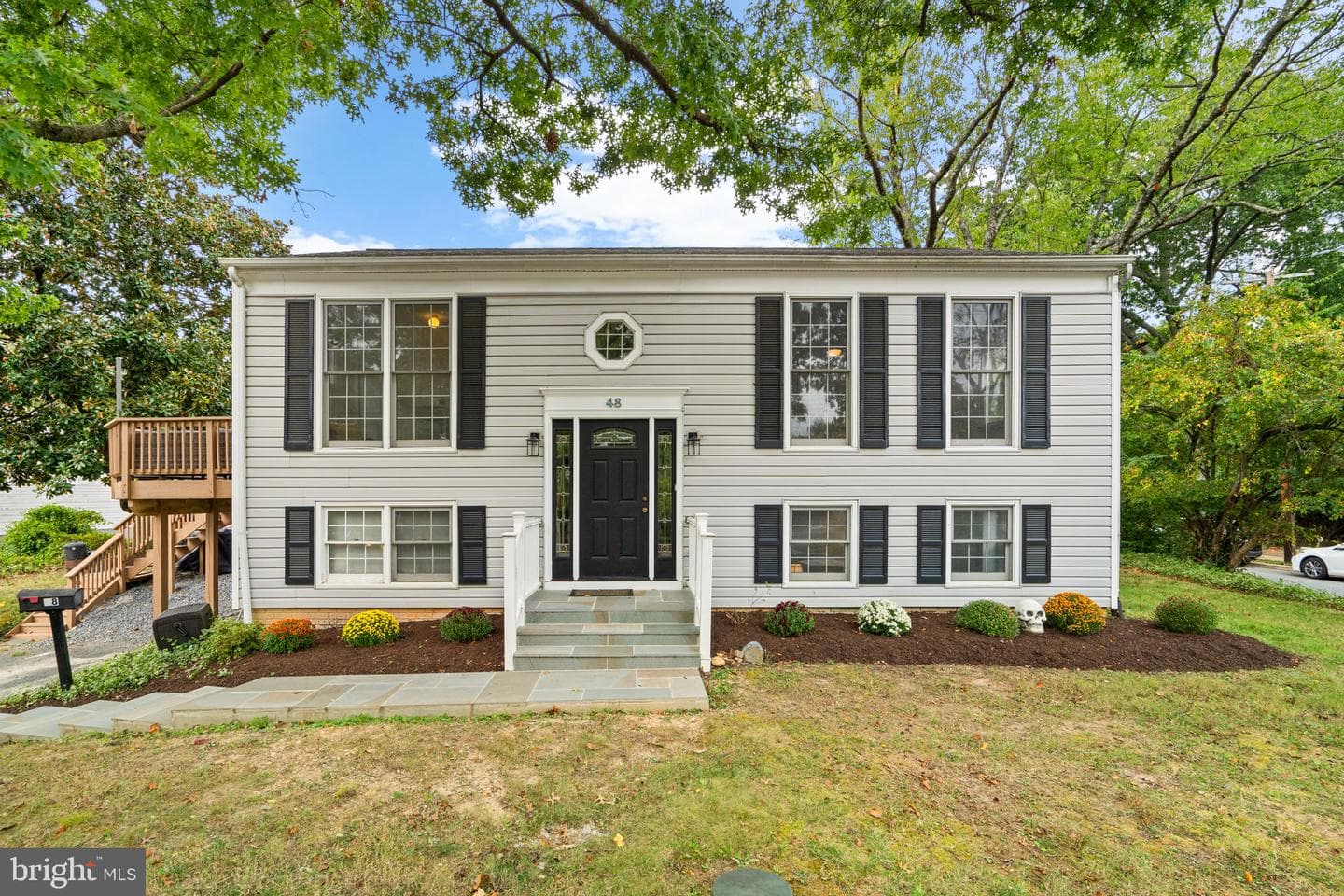 48 Oswego Avenue photo 2