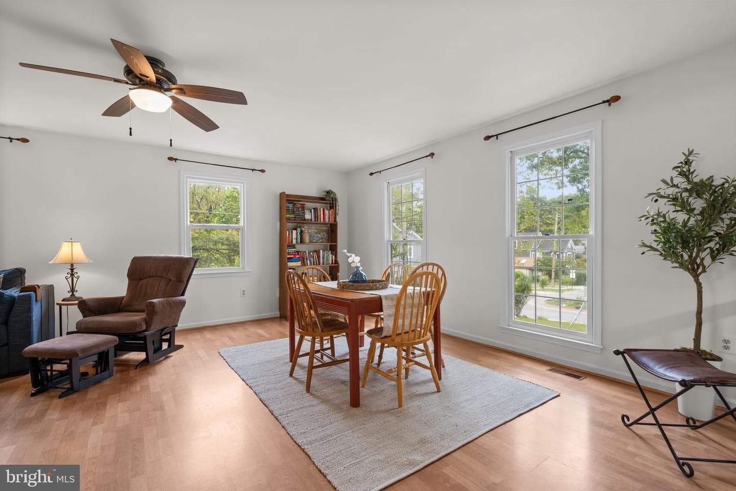 48 Oswego Avenue photo 7