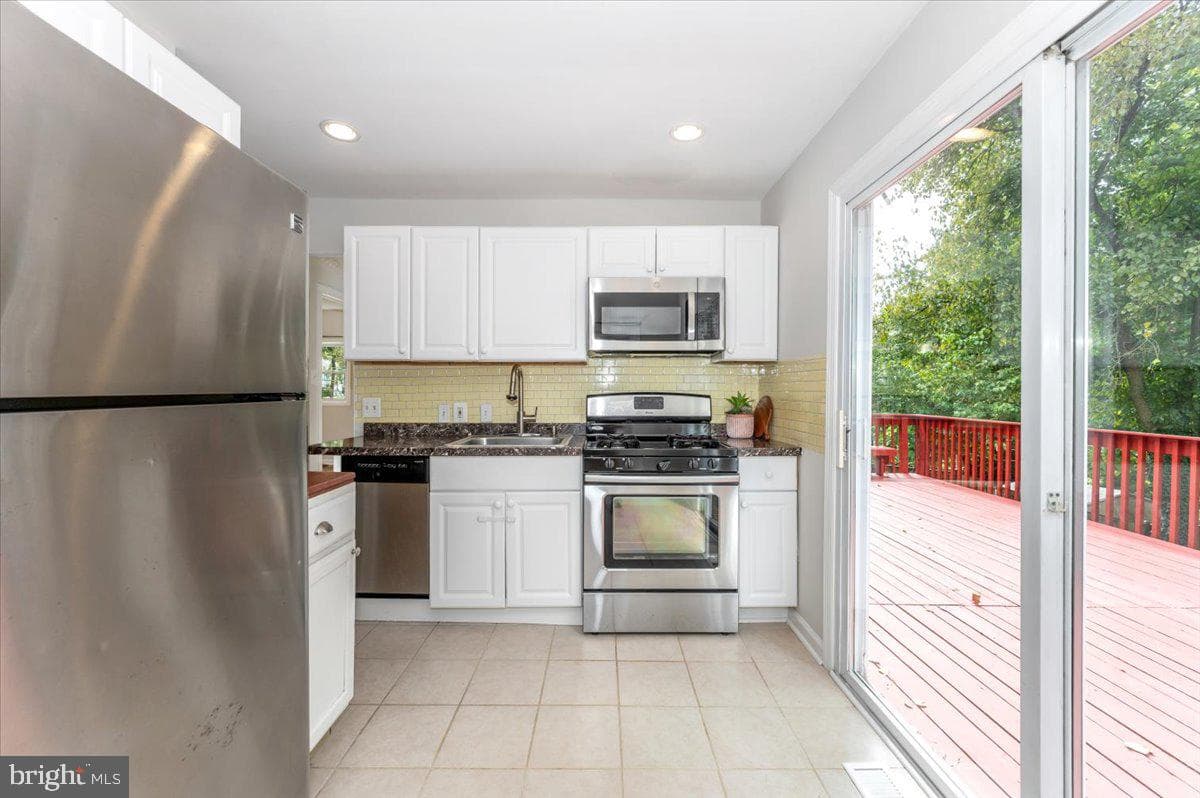 12108 Dewey Road photo 11