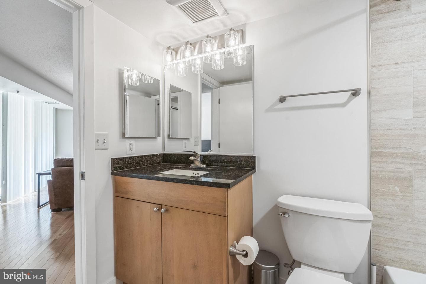 7500 Woodmont Avenue #s714 photo 17