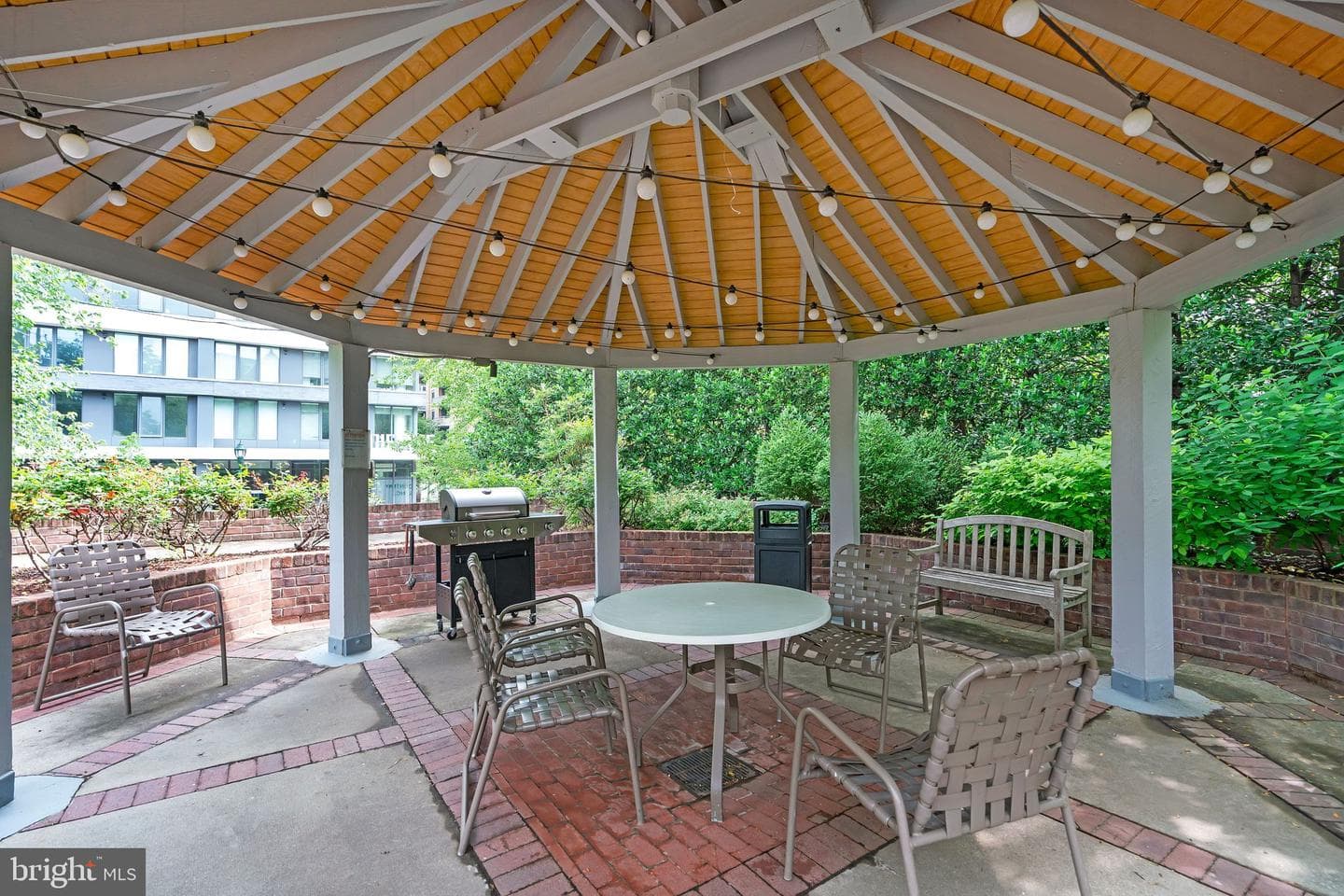 7500 Woodmont Avenue #s714 photo 23