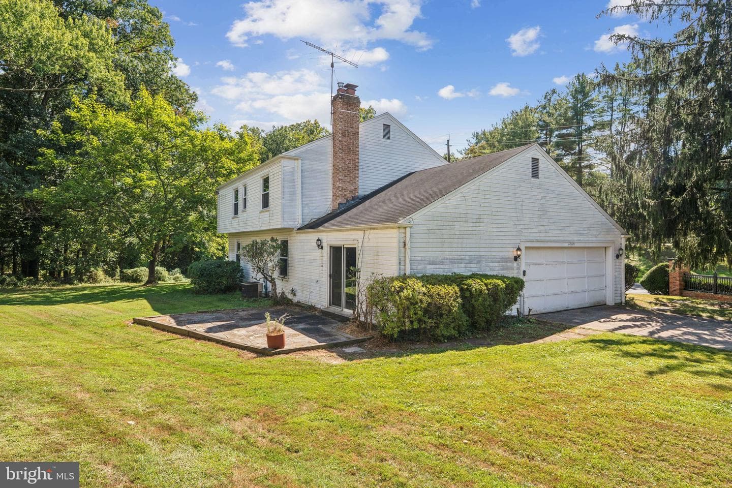 10701 Pebble Brook Lane photo 3