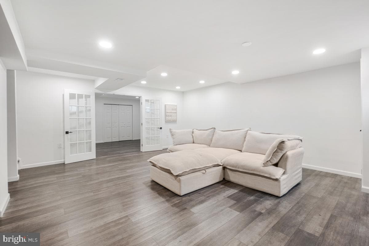 9 Fairdale Court photo 26